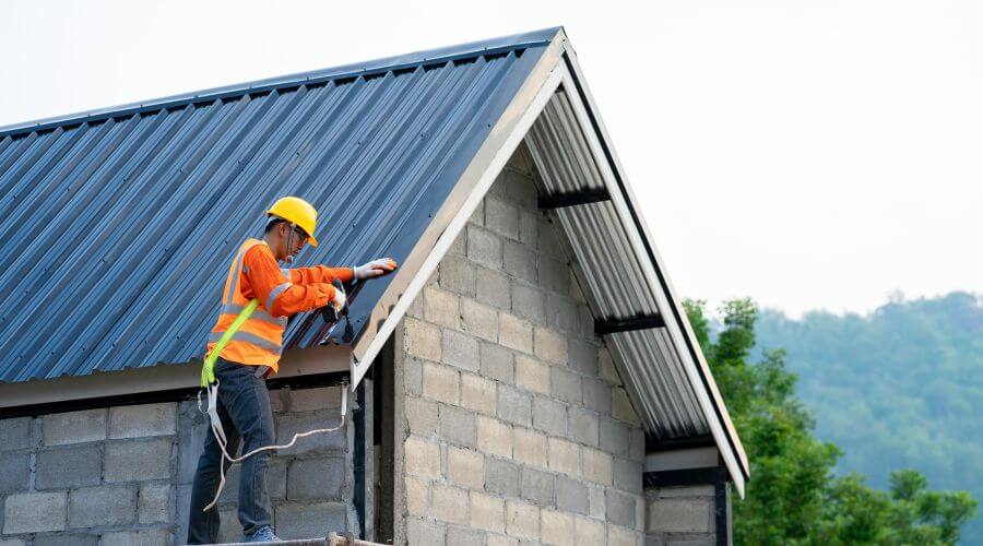 Expert flood damage restoration services in Rankin, IL